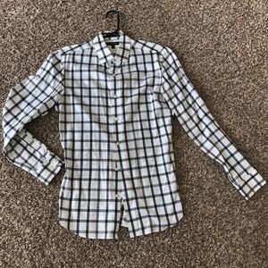 Banana Republic non-iron plaid shirt size M